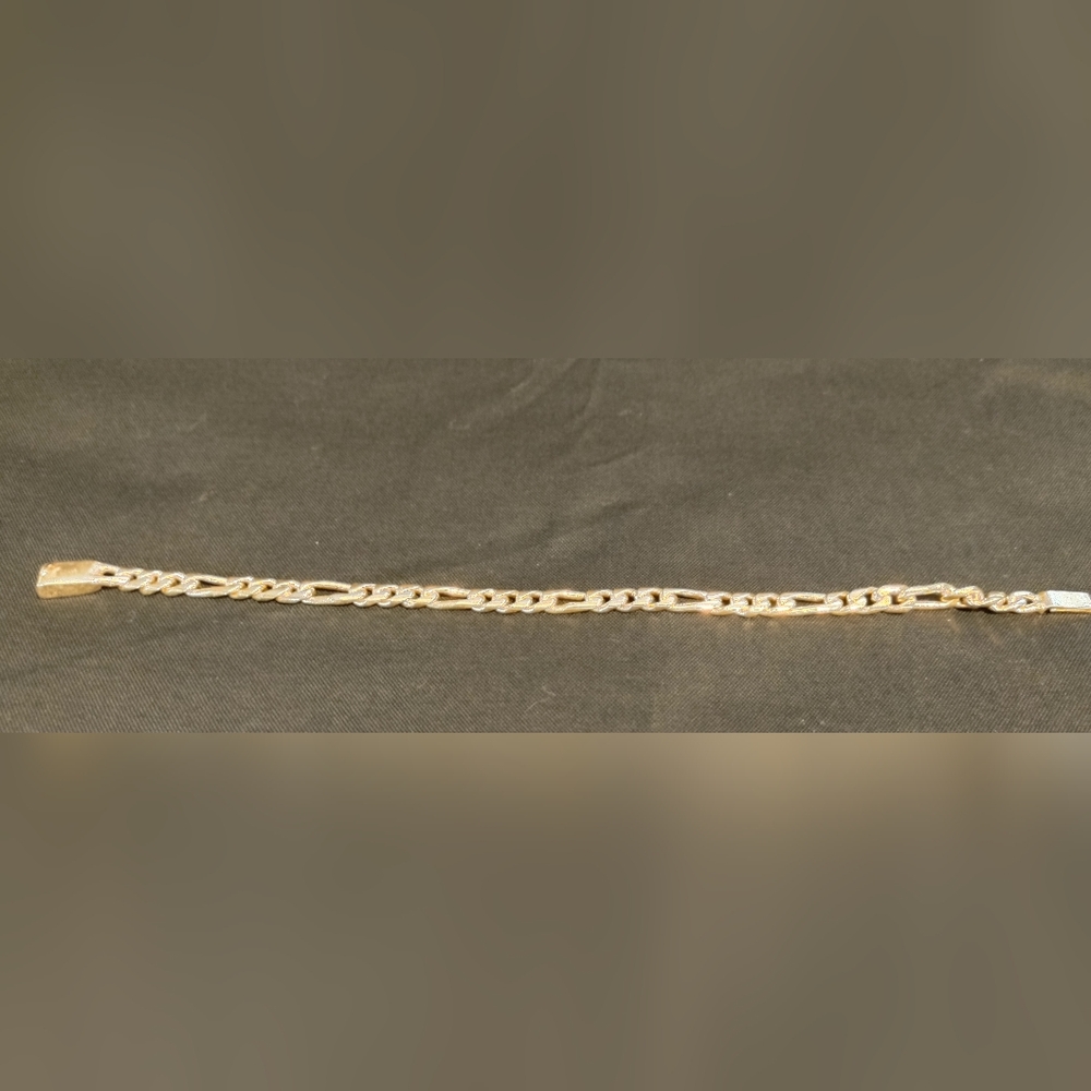Woman's Bracelet Vintage Gold Plated 8" (#101)